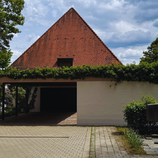 Aussegnungshalle Friedhof Burgthann