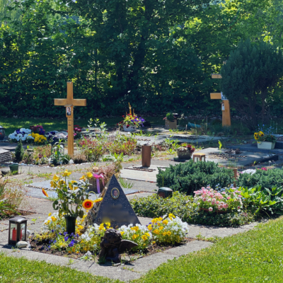 Urnengr&auml;ber Friedhof Pyrbaum